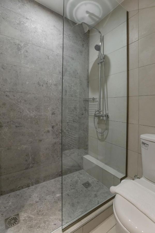 Cozy Apartment In Syntagma-Plaka By Ghh เอเธนส์ ภายนอก รูปภาพ