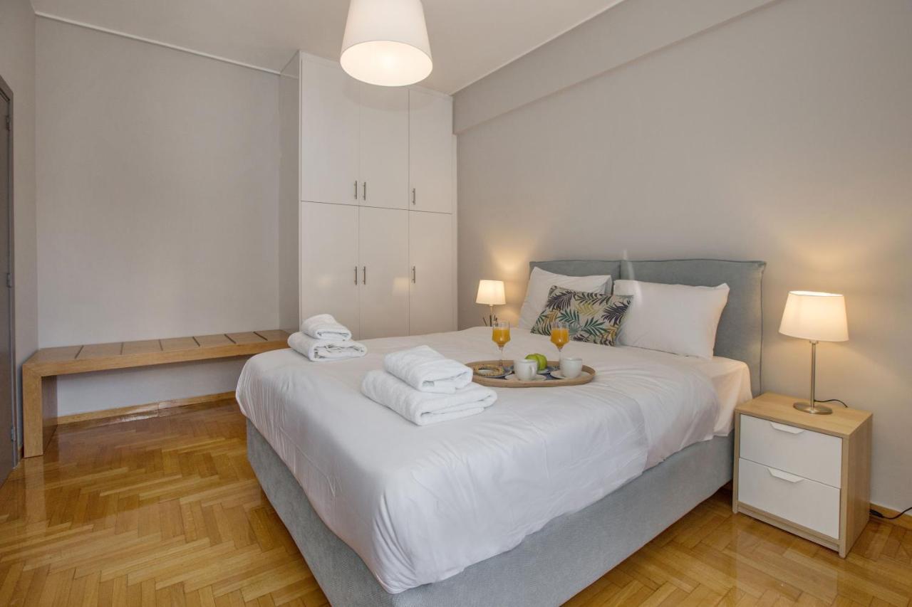 Cozy Apartment In Syntagma-Plaka By Ghh เอเธนส์ ภายนอก รูปภาพ