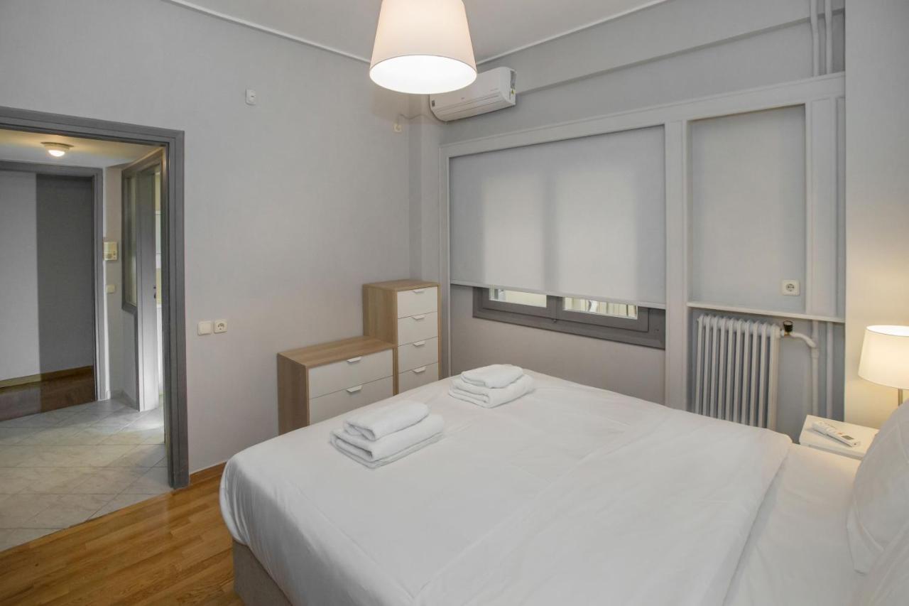 Cozy Apartment In Syntagma-Plaka By Ghh เอเธนส์ ภายนอก รูปภาพ
