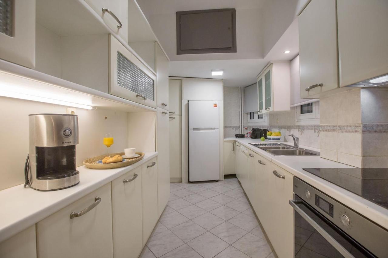 Cozy Apartment In Syntagma-Plaka By Ghh เอเธนส์ ภายนอก รูปภาพ